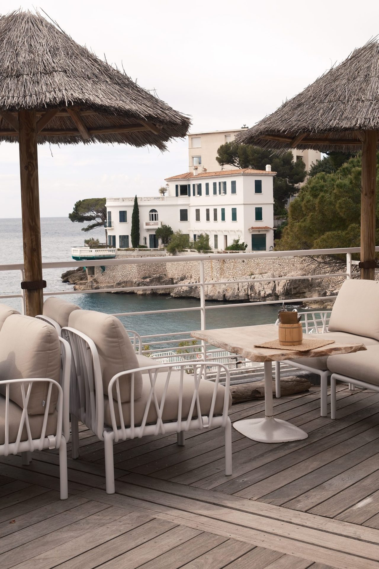 Espace lounge en bord de mer